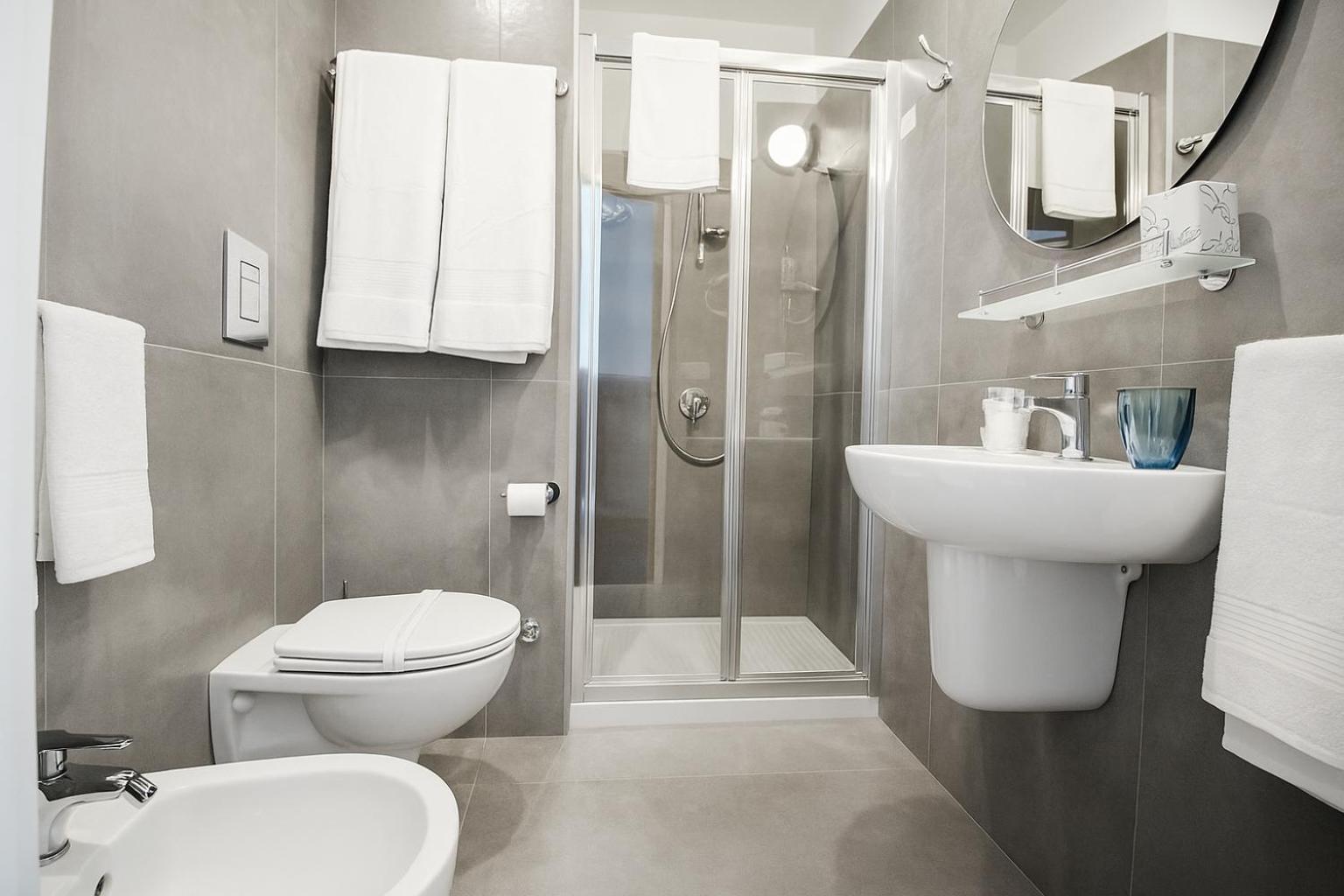 Toledostop 5* Naples